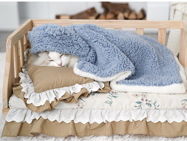 Pet Cloak Cute Cotton Velvet Warm Blanket